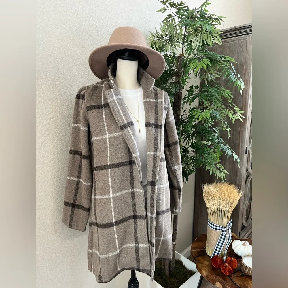 Jacket - Picture 1 of 5